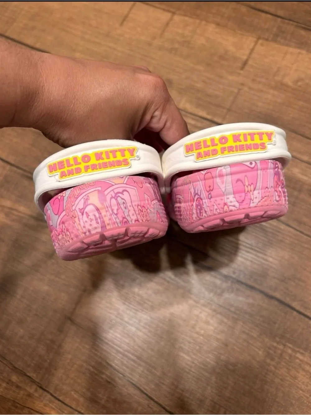 CROCS Kids Pink Hello Kitty Sanrio Clog Size 1